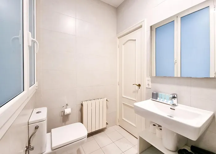 Buen Pastor Cathedral - Iberorent Apartment